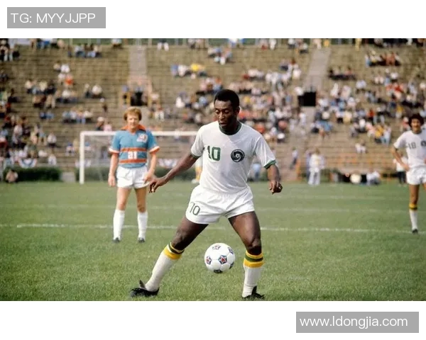 足球明星照片猜谜挑战你能认出多少位传奇球员吗