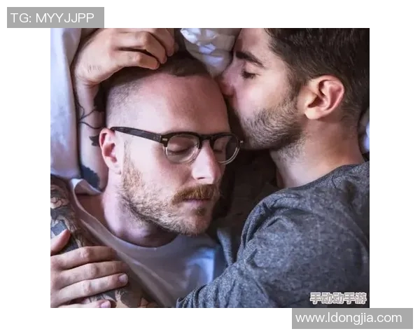 足球明星男男Gays的激情与挑战揭示了体育界的多元与包容 足球明星男男Gays的激情与挑战揭示了体育界的多元与包容