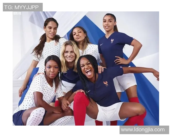 冬季时尚指南足球明星的潮流衣服搭配灵感分享